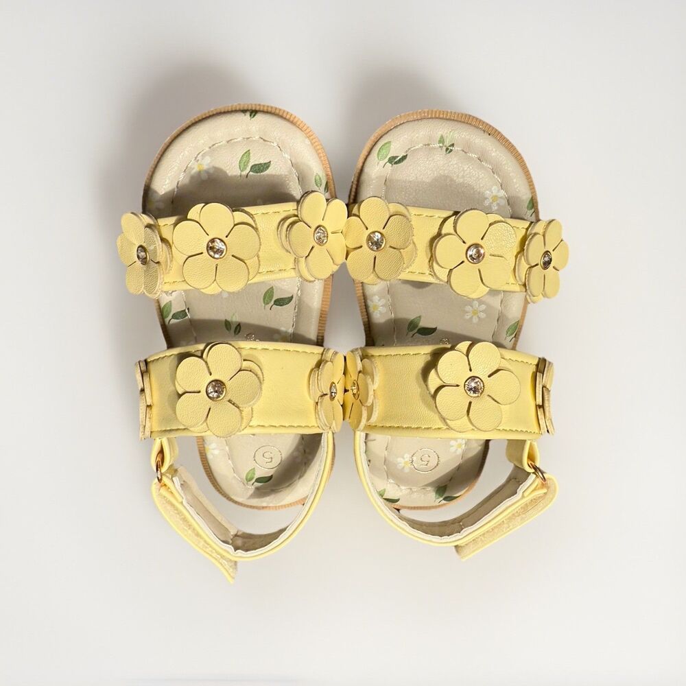 Toddler Mudd Sandals Size 5C